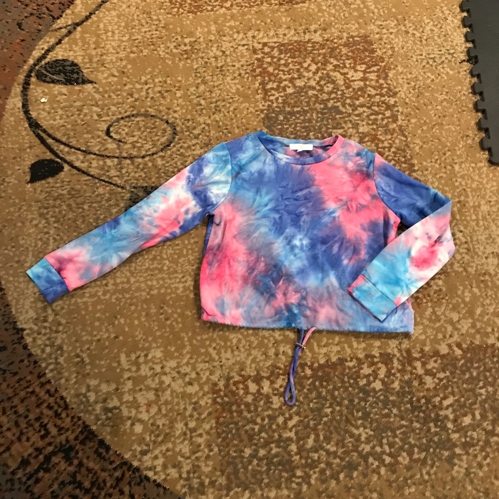 Long Sleeve tie-dye crop top